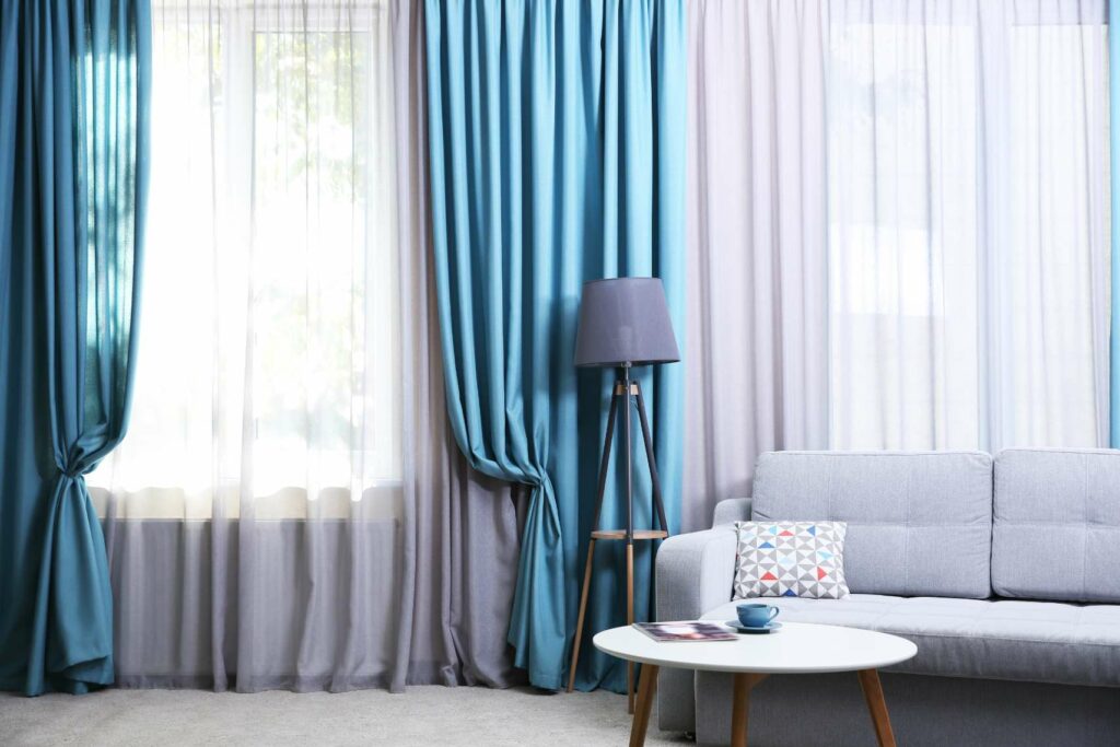 Cortinas para sala de estar com forro - Monalisa Decor